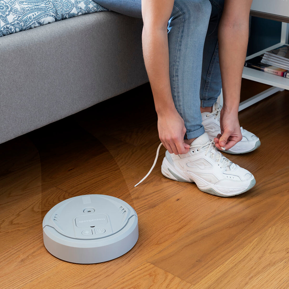 4-in-1 Wisch-Roboter, wiederaufladbar, mit UV-Desinfektion, Luftbefeuchter- und Lufterfrischer-Funktion Klinbot InnovaGoods
